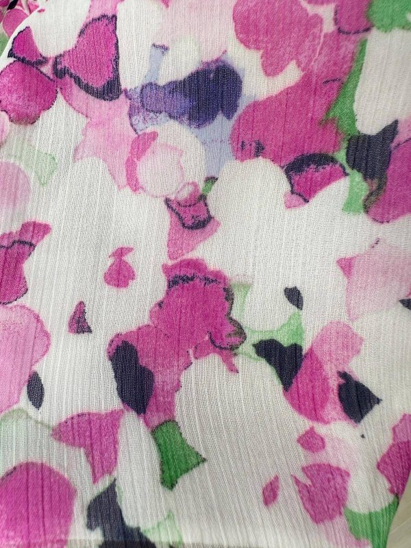 BLUSH BREEZE - FLORAL BLOUSE - Image 4